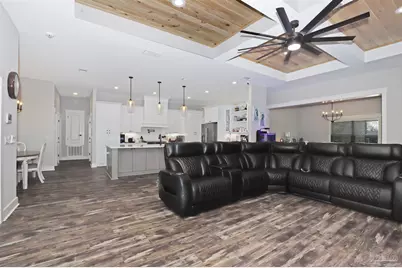 1798 Thresher Dr, Navarre, FL 32566 - Photo 2