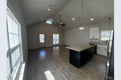 102 S G St, Pensacola, FL 32502 - Photo 4