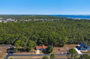 1768 E Smugglers Cove Dr, Gulf Breeze, FL 32563 - Photo 42