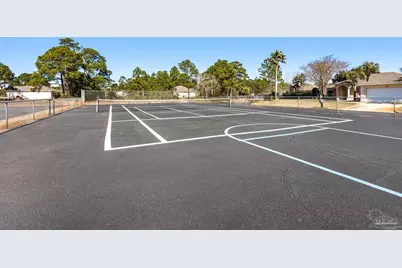 1768 E Smugglers Cove Dr, Gulf Breeze, FL 32563 - Photo 34