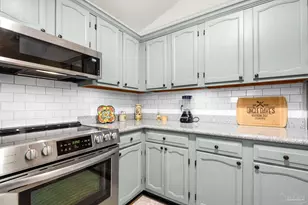 1768 E Smugglers Cove Dr, Gulf Breeze, FL 32563 - Photo 12