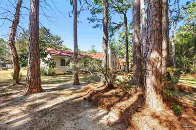 1768 E Smugglers Cove Dr, Gulf Breeze, FL 32563 - Photo 32