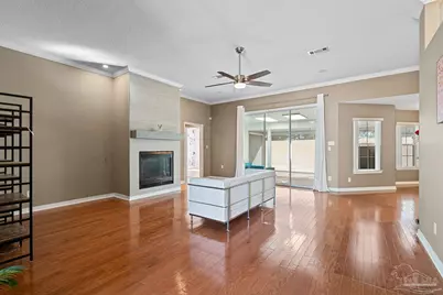 3377 Crestview Ln, Gulf Breeze, FL 32563 - Photo 8