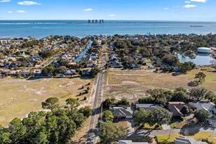 3377 Crestview Ln, Gulf Breeze, FL 32563 - Photo 62