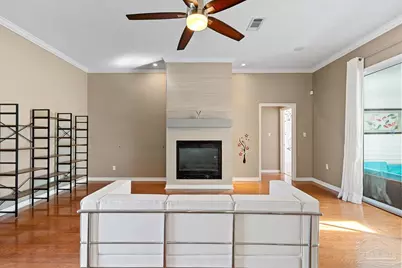 3377 Crestview Ln, Gulf Breeze, FL 32563 - Photo 4