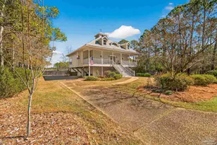 4596 Bayside Dr, Milton, FL 32583 - Photo 4