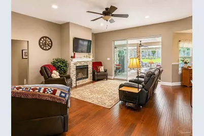 5089 Pine Hollow Dr, Pensacola, FL 32505 - Photo 4