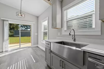 8425 Tippin Ave, Pensacola, FL 32504 - Photo 28