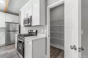 8425 Tippin Ave, Pensacola, FL 32504 - Photo 2