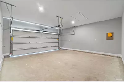 8425 Tippin Ave, Pensacola, FL 32504 - Photo 26