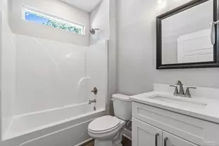 8425 Tippin Ave, Pensacola, FL 32504 - Photo 24