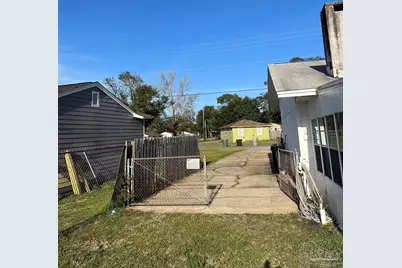 803 Rue Max St, Pensacola, FL 32507 - Photo 12