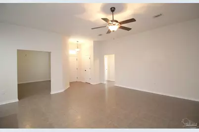 5621 Peach Dr, Pace, FL 32571 - Photo 4