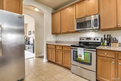 7457 Deck Ln, Pensacola, FL 32526 - Photo 12