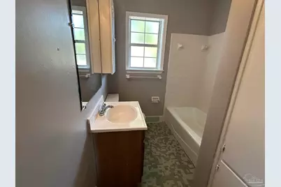 923 S Madison Dr, Pensacola, FL 32505 - Photo 12