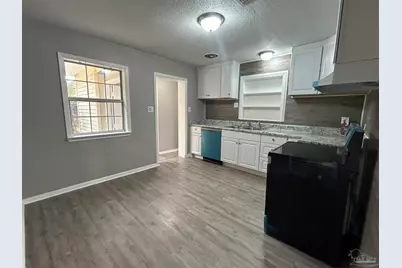 923 S Madison Dr, Pensacola, FL 32505 - Photo 6