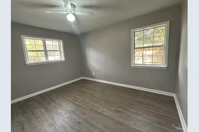 923 S Madison Dr, Pensacola, FL 32505 - Photo 10