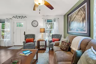 327 N Reus St, Pensacola, FL 32501 - Photo 8