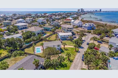 802 Largo Dr, Pensacola Beach, FL 32561 - Photo 54