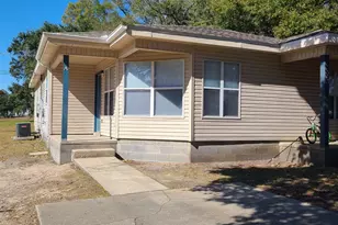 405 N F St, Pensacola, FL 32501 - Photo 1