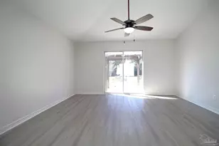 5865 Dandelion Ln, Pensacola, FL 32526 - Photo 10