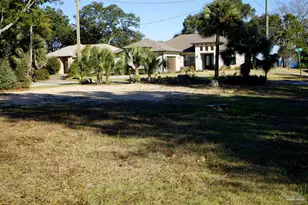 900 Scenic Hwy, Pensacola, FL 32503 - Photo 1
