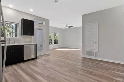 1105 W Gonzales St, Pensacola, FL 32501 - Photo 18