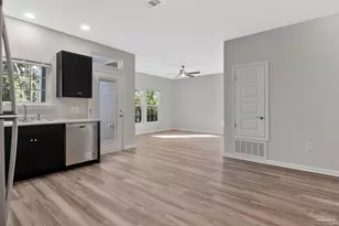 1105 W Gonzales St, Pensacola, FL 32501 - Photo 18