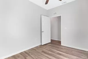 1105 W Gonzales St, Pensacola, FL 32501 - Photo 32