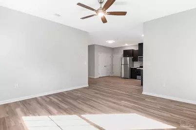 1105 W Gonzales St, Pensacola, FL 32501 - Photo 14