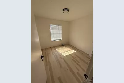208 Elliott Dr, Mary Esther, FL 32569 - Photo 10