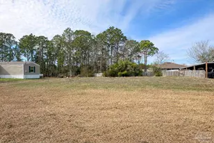 1915 Constitution Dr, Navarre, FL 32566 - Photo 1