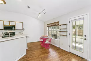 4028 Leesway Cir, Pensacola, FL 32504 - Photo 10