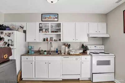 4730 Huron Dr, Pensacola, FL 32507 - Photo 10