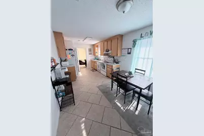 4252 Castille Ave, Milton, FL 32571 - Photo 4