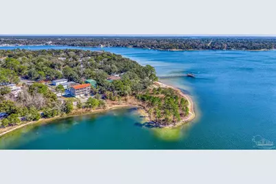 1157 N Bayshore Dr, Valparaiso, FL 32580 - Photo 1