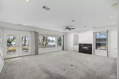 1157 N Bayshore Dr, Valparaiso, FL 32580 - Photo 10