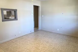 1010 Hawthorn Dr, Pensacola, FL 32507 - Photo 4