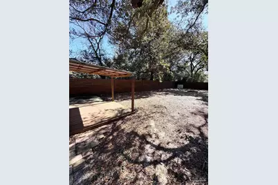 1010 Hawthorn Dr, Pensacola, FL 32507 - Photo 18