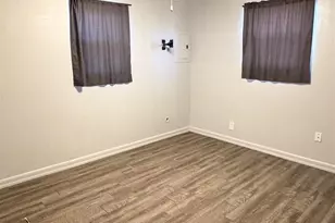 1010 Hawthorn Dr, Pensacola, FL 32507 - Photo 8