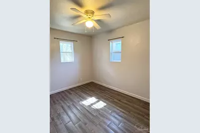 1010 Hawthorn Dr, Pensacola, FL 32507 - Photo 10
