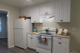 5827 Princeton Dr, Pensacola, FL 32526 - Photo 12