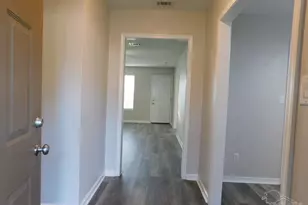 5827 Princeton Dr, Pensacola, FL 32526 - Photo 6