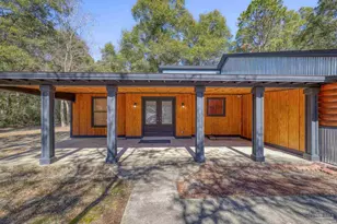 101 Thurston Pl, Crestview, FL 32536 - Photo 2