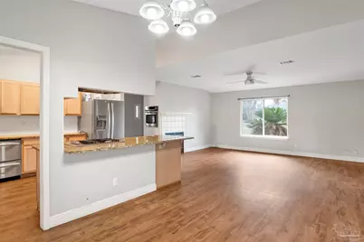 308 Twisted Oak Dr, Cantonment, FL 32533 - Photo 12