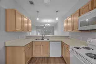 5870 Spanish Trail, Pensacola, FL 32504 - Photo 4