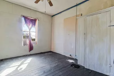 426 Front St, Century, FL 32535 - Photo 40