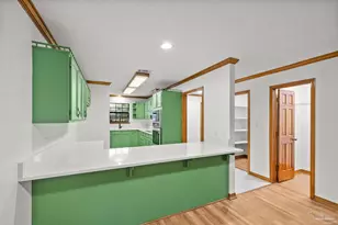 6304 White Oak Dr, Pensacola, FL 32503 - Photo 14