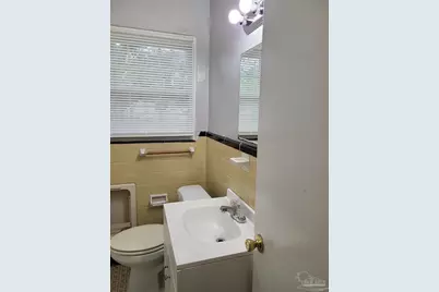 104 Ellinor Ct, Pensacola, FL 32507 - Photo 10