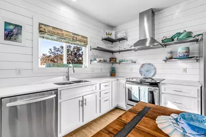 407 S 2nd St, Pensacola, FL 32507 - Photo 18